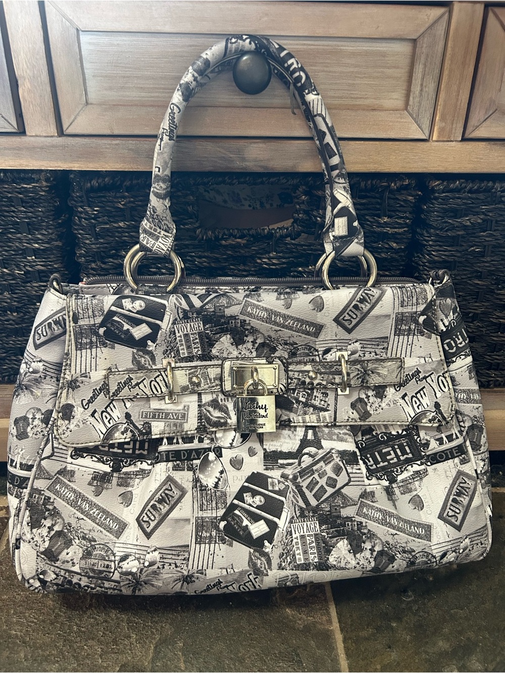 Kathy Van Zeeland Black & White Printed Shoulder Bag.